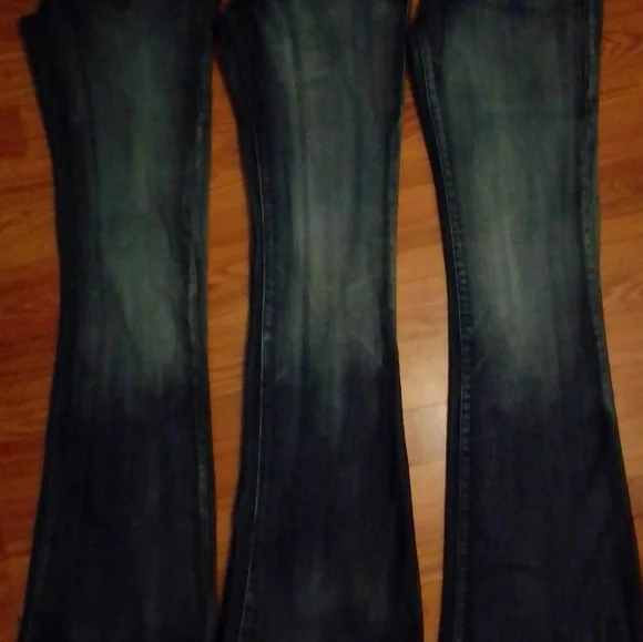 Rock N Republic Flared Jeans - Picture 5 of 5